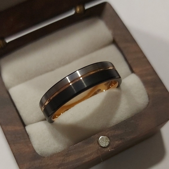 Men's Black, Silver and Gold Ring - Picture 2 of 5